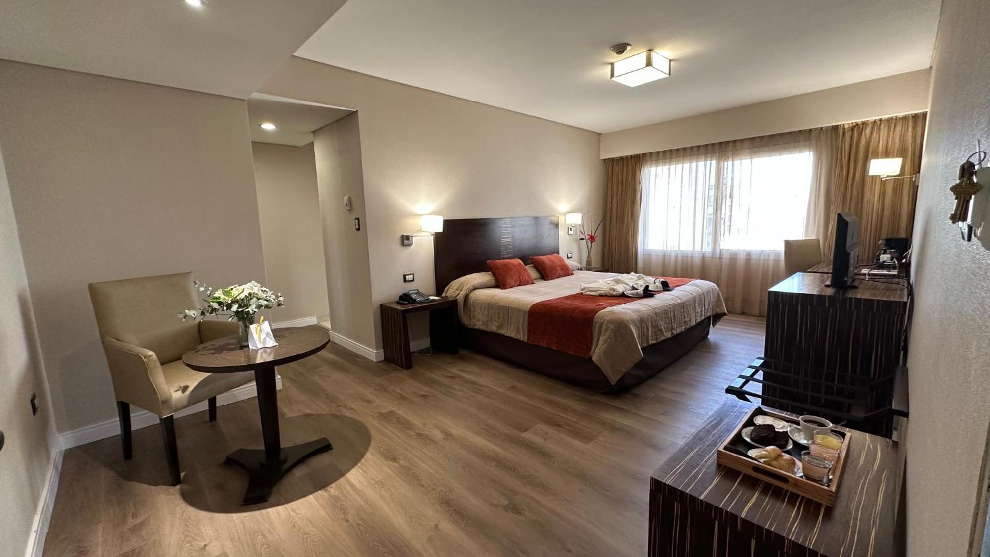 Land Plaza Hotel Баия-Бланка Экстерьер фото