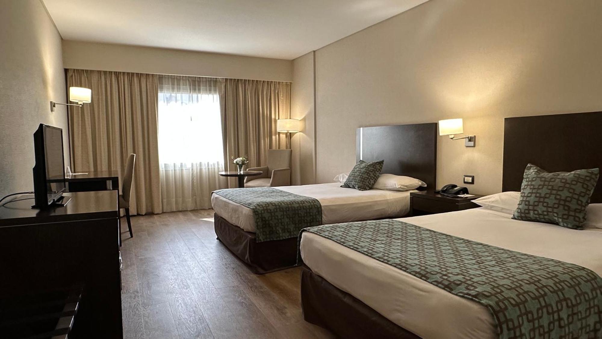Land Plaza Hotel Баия-Бланка Экстерьер фото
